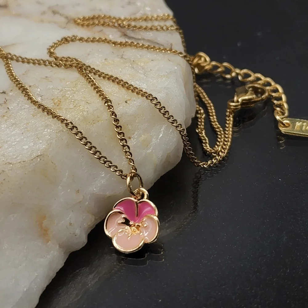 Minimal Hypoallergenic 14kt Gold Melchior Pendant Baby Floral Luxury Kid…